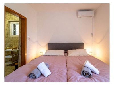 Holiday house Four-bedroom house with terrace Barbat, Rab K-25029 - Outdoor photo 17