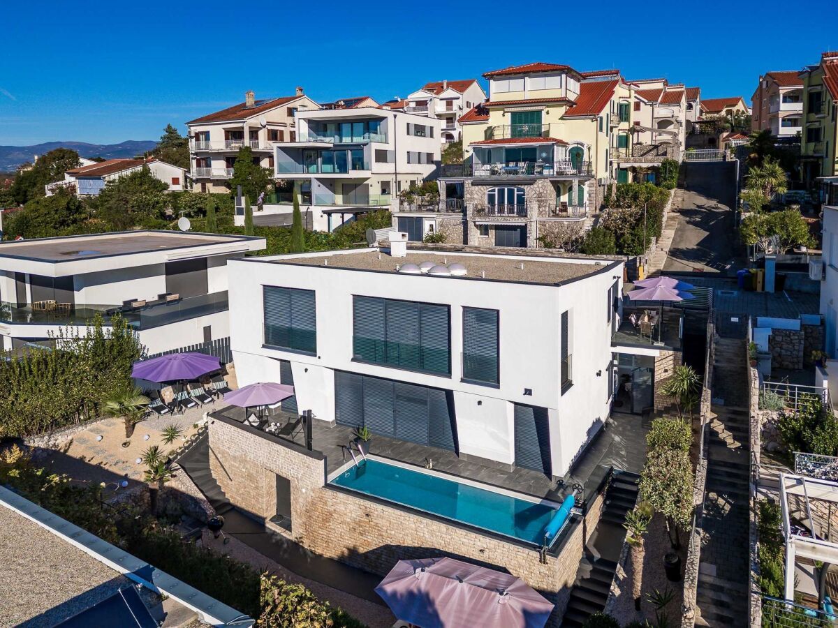 Apartment Three bedroom apartment with terrace and sea view Njivice, Krk A-25033-a