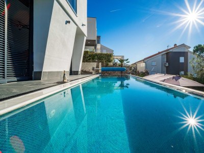 Apartment Three bedroom apartment with terrace and sea view Njivice, Krk A-25033-a - Outdoor photo 2