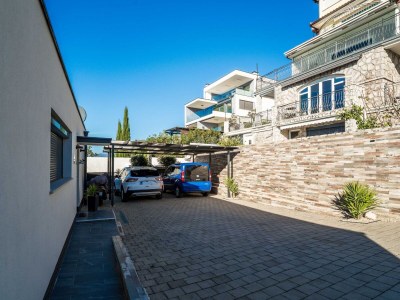 Apartment Three bedroom apartment with terrace and sea view Njivice, Krk A-25033-a - Outdoor photo 7