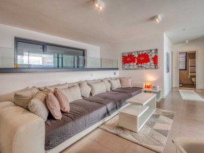 Apartment Three bedroom apartment with terrace and sea view Njivice, Krk A-25033-a - Outdoor photo 8