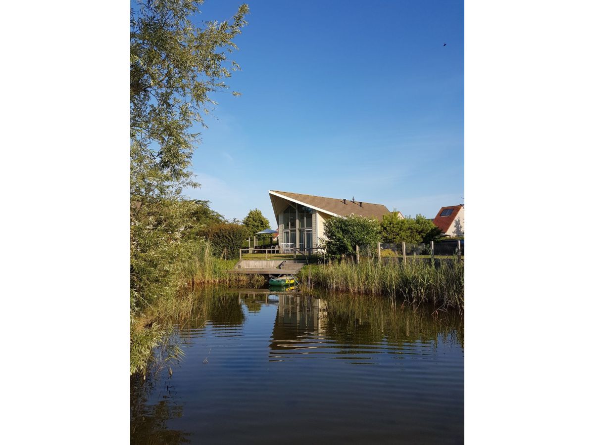 Holiday house In Kortgene by the water - Outdoor photo 5