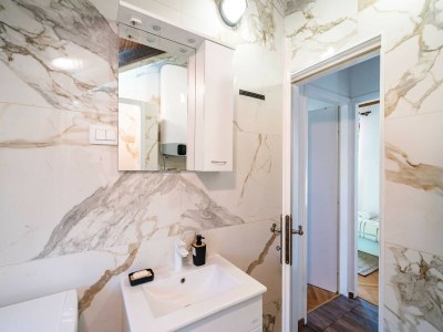 Apartment Apartment Dorica - Two Bedroom Apartment with Terrace - Features photo 23