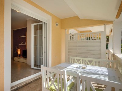 Apartment Apartment in Porec near the Sea and Beaches - Outdoor photo 8
