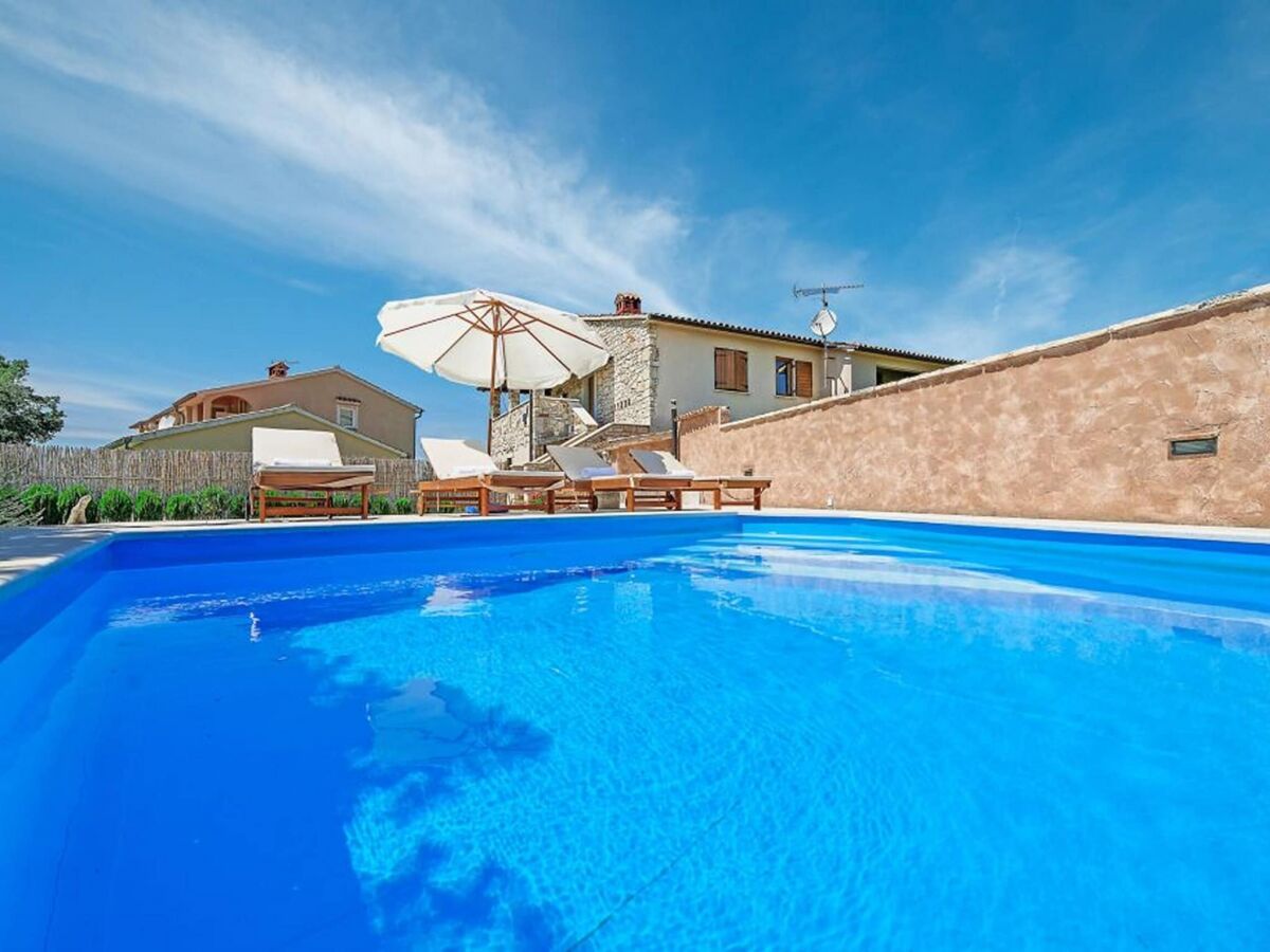 Holiday house Charming holiday home with garden - Outdoor photo 4