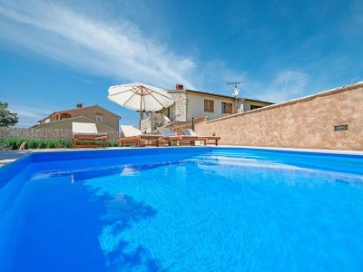 Holiday house Charming holiday home with garden - Outdoor photo 4