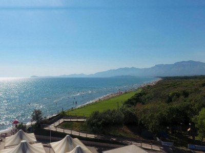 Holiday park Chalet in Baia Domizia with Private Beach - Environment photo 21