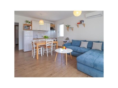 Apartment Two bedroom apartment with terrace Brodarica, Šibenik A-25027-a - Outdoor photo 13