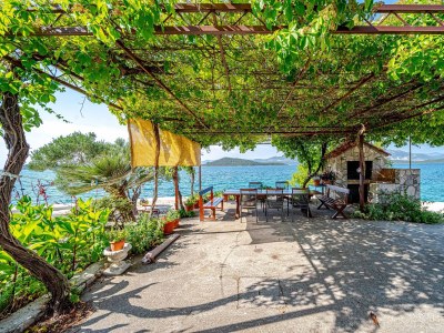 Apartment Four-bedroom apartment near beach Cove Pještata, Pelješac A-10236-a - Outdoor photo 12