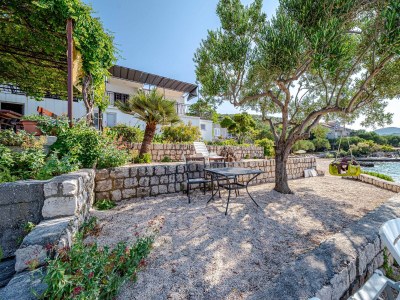 Apartment Four-bedroom apartment near beach Cove Pještata, Pelješac A-10236-a - Outdoor photo 16