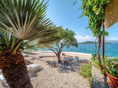 Apartment Four-bedroom apartment near beach Cove Pještata, Pelješac A-10236-a - Outdoor photo 18