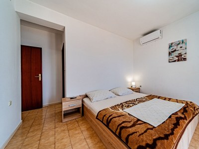 Apartment Four-bedroom apartment near beach Cove Pještata, Pelješac A-10236-a - Outdoor photo 34