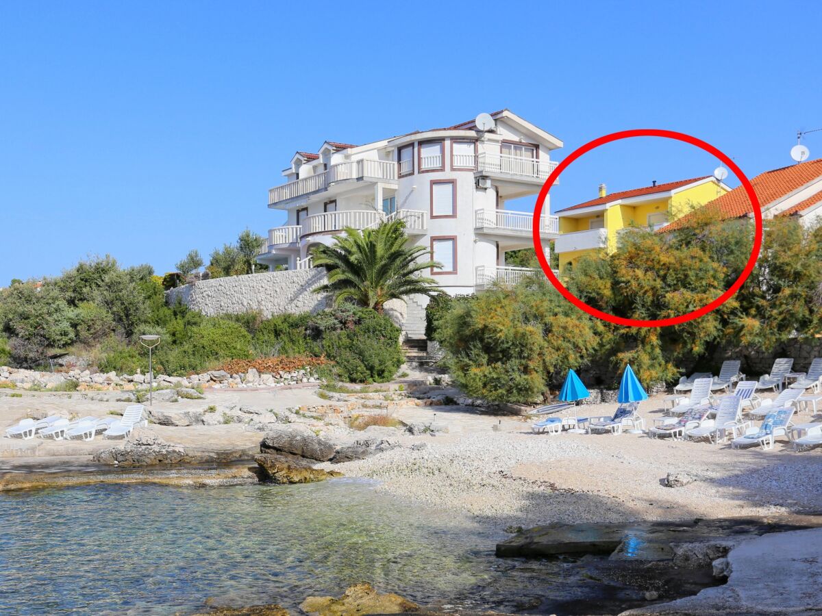 Apartment Two bedroom apartment near beach Zečevo Rtić, Rogoznica A-11869-c - Outdoor photo 2