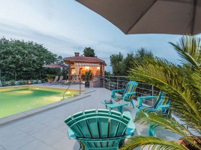 Apartment Two bedroom apartment with terrace Sutomišćica, Ugljan A-13872-b - Outdoor photo 14