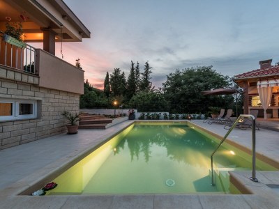 Apartment Two bedroom apartment with terrace Sutomišćica, Ugljan A-13872-b - Outdoor photo 21