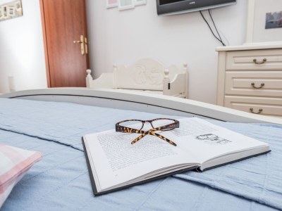 Apartment Two bedroom apartment with terrace Sutomišćica, Ugljan A-13872-b - Outdoor photo 38