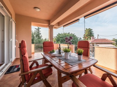 Apartment Two bedroom apartment with terrace Sutomišćica, Ugljan A-13872-b - Outdoor photo 53