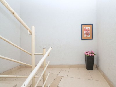 Apartment One bedroom apartment with air-conditioning Makarska A-21425-b - Outdoor photo 6