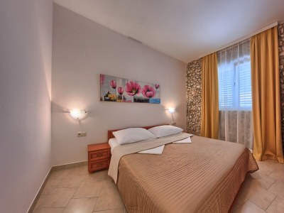 Apartment Three bedroom apartment near beach Rogoznica A-17458-b - Outdoor photo 6