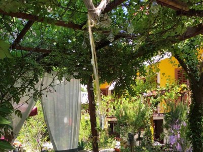 Apartment One bedroom apartment near beach Banjol, Rab A-22777-b - Outdoor photo 5