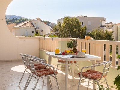 Apartment Two bedroom apartment with terrace Tučepi, Makarska A-24679-a in Tučepi - Apartment