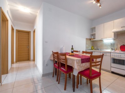 Apartment Two bedroom apartment with terrace Tučepi, Makarska A-24679-a - Outdoor photo 8