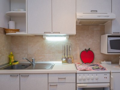 Apartment Two bedroom apartment with terrace Tučepi, Makarska A-24679-a - Outdoor photo 10