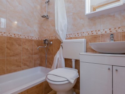 Apartment Two bedroom apartment with terrace Tučepi, Makarska A-24679-a - Outdoor photo 20