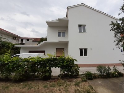 Apartment Two bedroom apartment with balcony Kaštel Novi, Kaštela A-24745-a in Kaštel Novi - Apartment