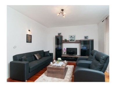 Apartment Two bedroom apartment with balcony Kaštel Novi, Kaštela A-24745-a - Outdoor photo 6