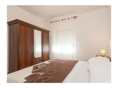 Apartment Two bedroom apartment with balcony Kaštel Novi, Kaštela A-24745-a - Outdoor photo 13