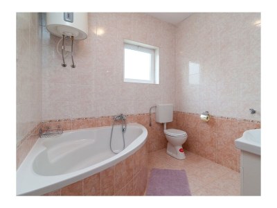 Apartment Two bedroom apartment with balcony Kaštel Novi, Kaštela A-24745-a - Outdoor photo 14