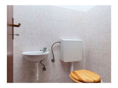 Apartment Two bedroom apartment with balcony Kaštel Novi, Kaštela A-24745-a - Outdoor photo 16