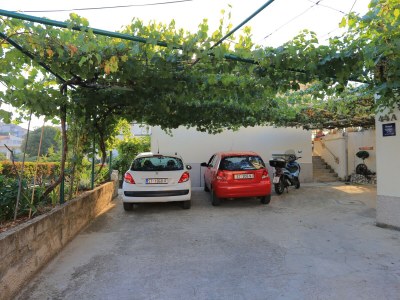 Apartment Two bedroom apartment with terrace Trogir A-15517-a - Outdoor photo 22