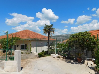 Apartment Two bedroom apartment with terrace Trogir A-15517-a - Outdoor photo 24