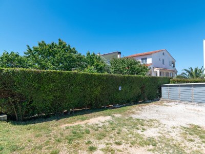 Apartment Two bedroom apartment with terrace Štinjan, Pula A-23546-a - Outdoor photo 13