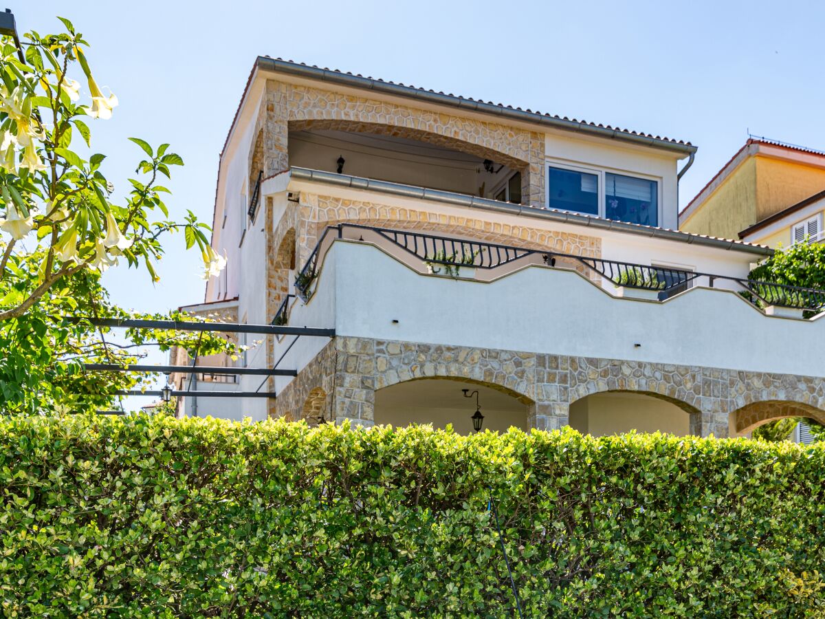 Apartment Two bedroom apartment with terrace and sea view Štinjan, Pula A-23546-b - Outdoor photo 4