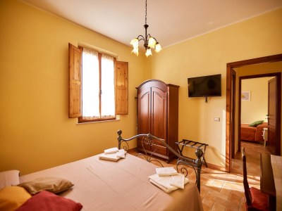 Apartment Apartment with swimming pool in Tuscany - Features photo 15