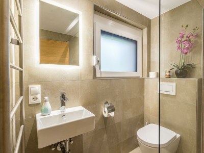 Apartment WG 1/ 3 Schlafräume / Bad/WC / Dusche/WC - Outdoor photo 2