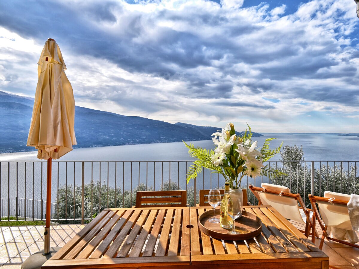 Apartment La Terrazza sul Lago