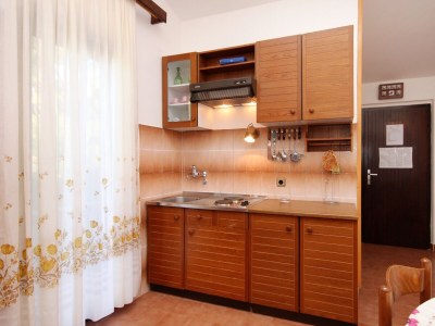 Apartment One bedroom apartment with balcony and sea view Prižba, Korčula A-9227-a - Outdoor photo 11