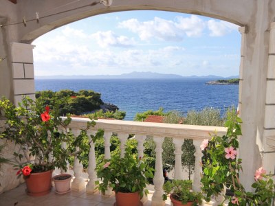 Apartment Four-bedroom apartment with terrace and sea view Prižba, Korčula A-9227-d - Outdoor photo 28