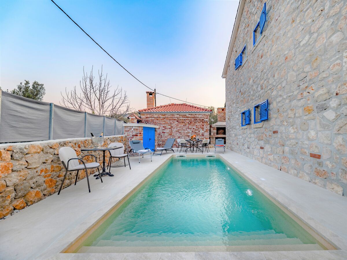 Holiday house Comfortable and spacious house with terrace and sea view Ždrelac, Pašman K-24952 - Outdoor photo 4