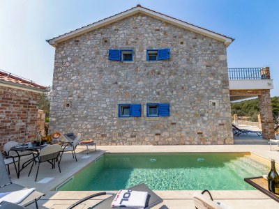 Holiday house Comfortable and spacious house with terrace and sea view Ždrelac, Pašman K-24952 in Ždrelac - Holiday house