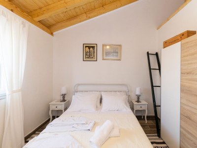 Holiday house Comfortable and spacious house with terrace and sea view Ždrelac, Pašman K-24952 - Outdoor photo 19