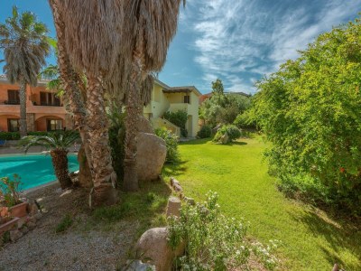 Holiday park Residence mit Gemeinschaftspool in Palau - Outdoor photo 8