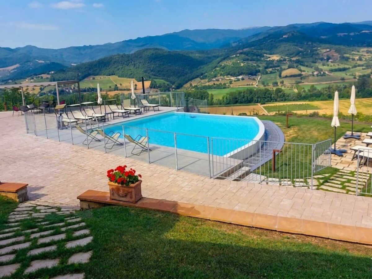 Apartment Inviting apartment in Poppi with patio - Outdoor photo 4