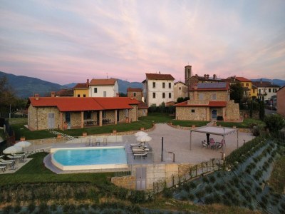 Apartment Spacious apartment with infinity pool in Poppi - Apartment