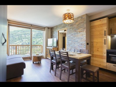 Apartment Charming Apartment with Pool in Tignes - Features photo 15