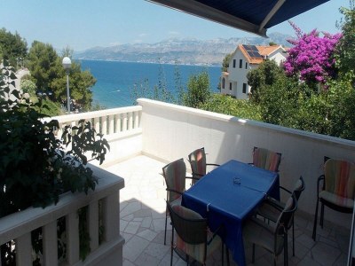 Apartment Apartments Ivo - Three bedroom apartment with terrace and sea view (A1) in Brač - Apartment